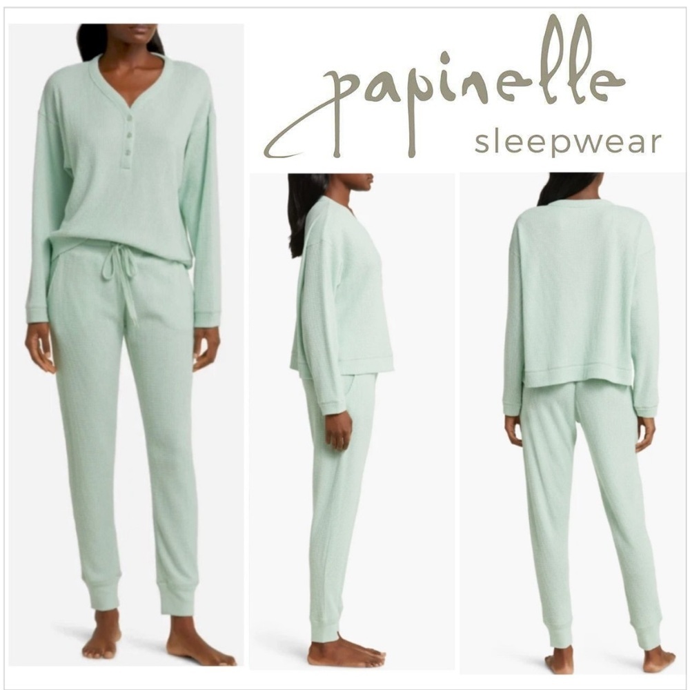 Papinelle Knit Waffle Pants Pajamas in Green. Size XS
NWOT